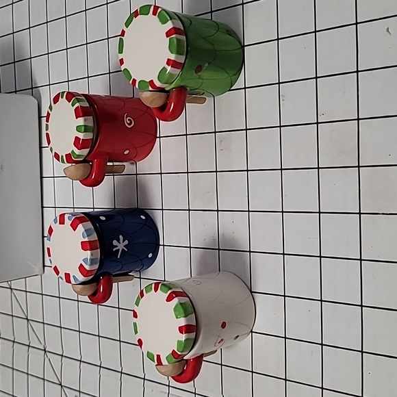 Set of 4 Mini Canisters with Wooden Spoons‎ -   NWOT - Picture 2 of 7